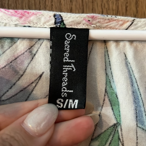 Tropical Dress! - Picture 2 of 4